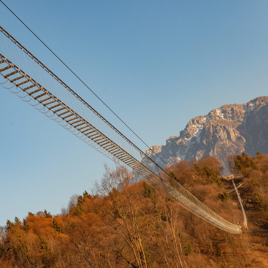 Val di rabbi ponte tibetano
